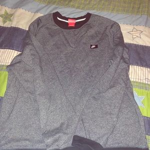 Black Nike long sleeve crew neck